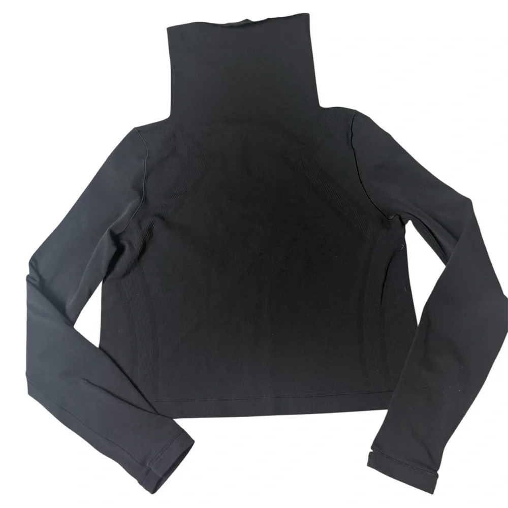 Ivivva by lululemon cropped turtleneck tech top dance top shirt